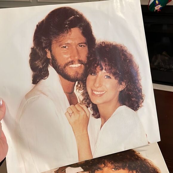 Lot of 2 Barbra Streisand Vinyl Records Guilty with Barry Gibb and Superman EUC - Picture 13 of 14